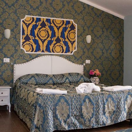 Magnolia Hotell Valmontone Eksteriør bilde